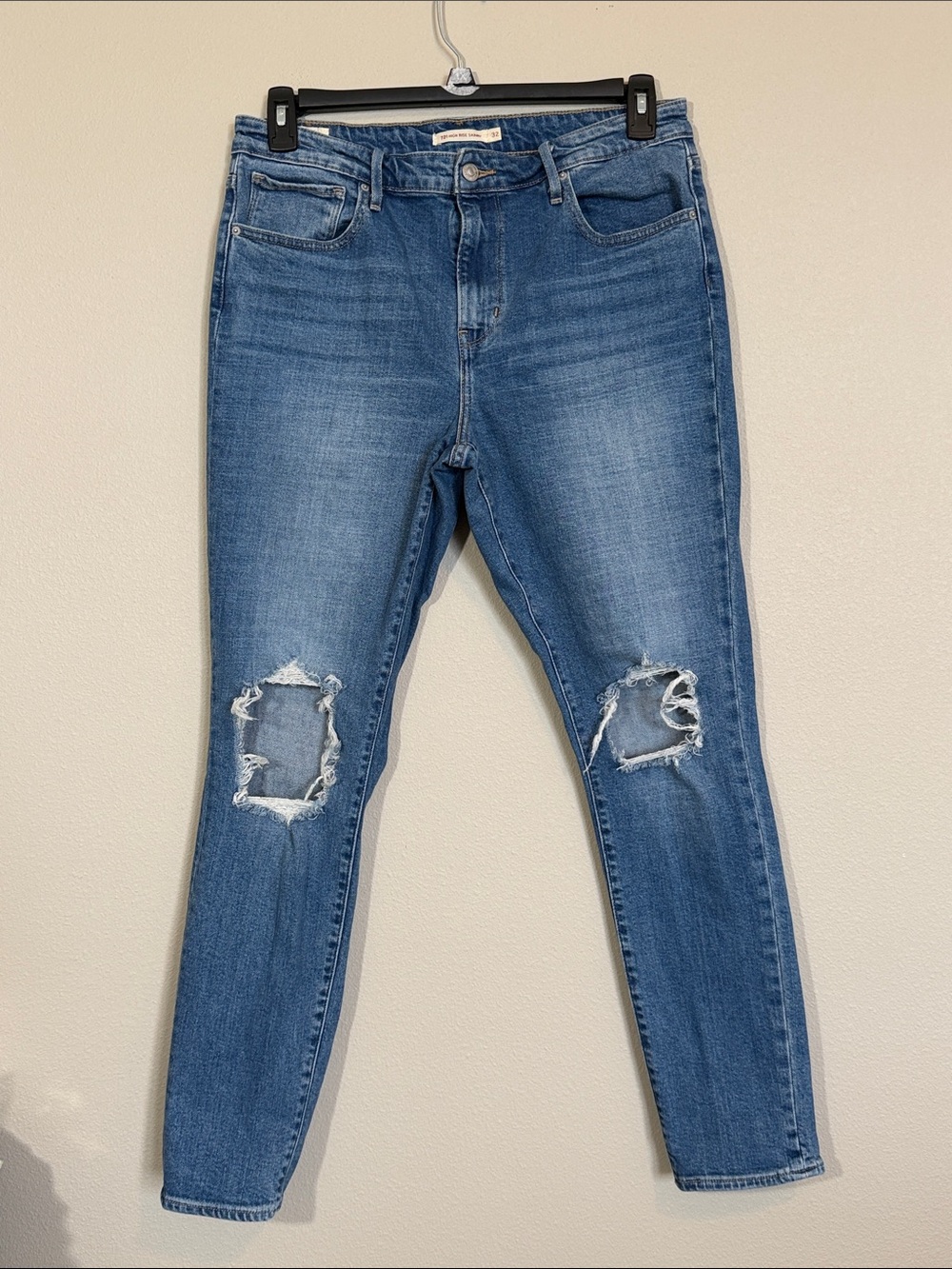 Levi’s 721 High Rise Skinny Distressed, 32